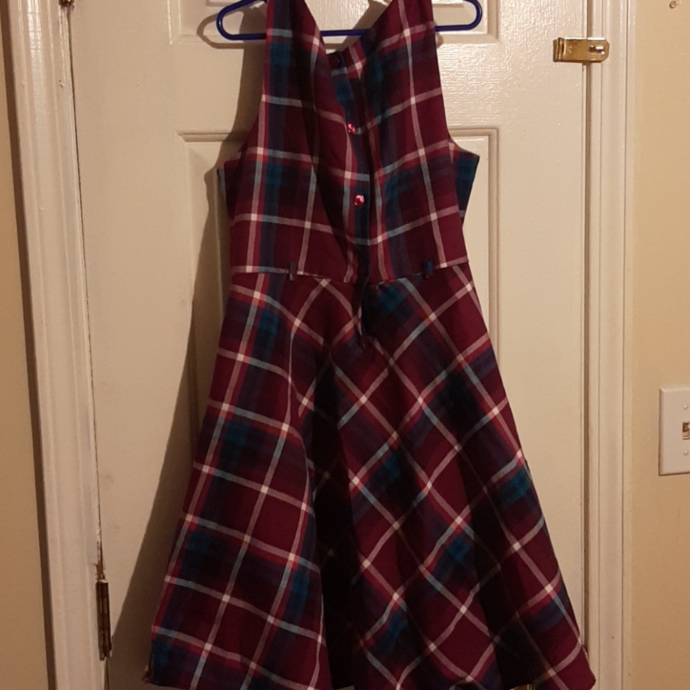 Dress - Picture 2 of 4
